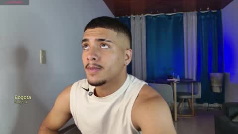 Snapshot of michel_g22 chatting on 7, 11, 2025 michel g22 online show from 7, 11, 2025