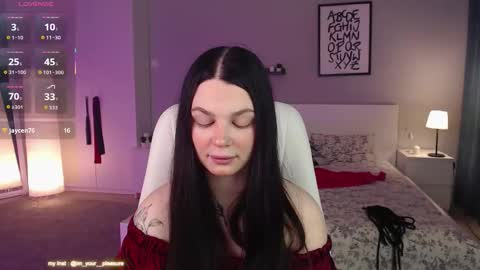 Kate online show from 8, 11, 2025