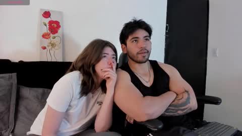 Snapshot of michelandchris chatting on 1, 12, 2025 MichelandChris online show from 1, 12, 2025