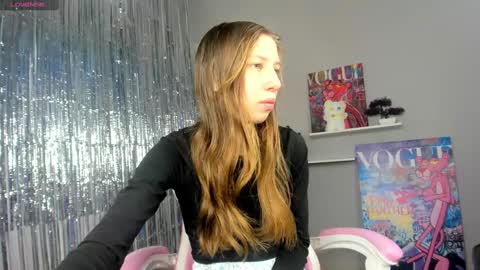 michele_mack online show from 8, 1, 2025