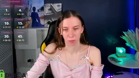 michele_mack online show from 3, 3, 2025