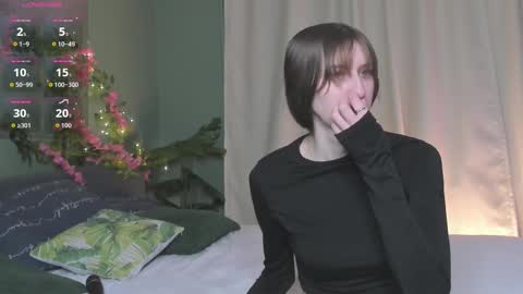 michele_mack online show from 2, 12, 2025