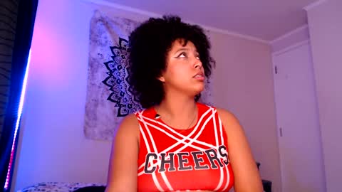 Snapshot of michell_bling chatting on 17, 2, 2025 Michi online show from 17, 2, 2025