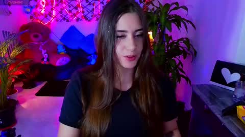 Snapshot of michell_h chatting on 5, 3, 2025 Nani online show from 5, 3, 2025