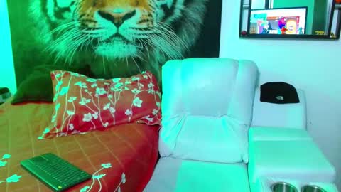 michell_myers online show from 2, 2, 2025