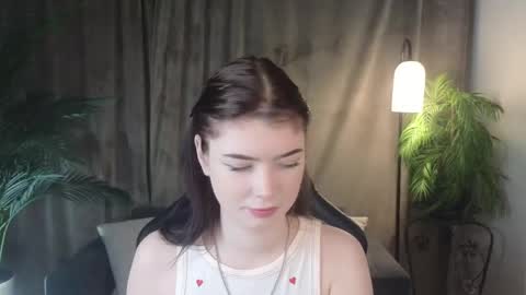 Snapshot of michelle_vasquez chatting on 22, 5, 2026 Michelle online show from 22, 5, 2026