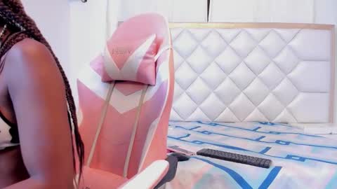 michelleblair1 online show from 28, 3, 2026