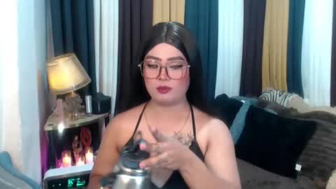 Snapshot of michellechannelxxx chatting on 7, 6, 2026 Michelle online show from 7, 6, 2026