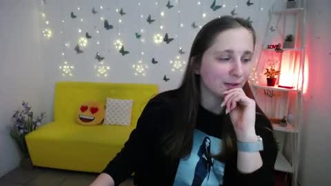 Snapshot of michellee11 chatting on 28, 4, 2026 Michel online show from 28, 4, 2026