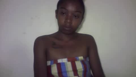 Snapshot of michou_69 chatting on 1, 6, 2026 michou_69 online show from 1, 6, 2026