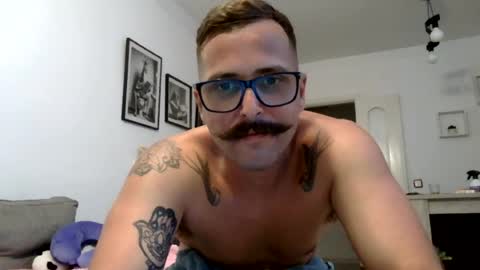 Snapshot of michrobinson chatting on 4, 8, 2026 Mich Robinson online show from 4, 8, 2026