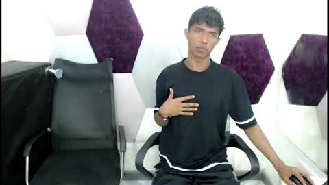 Snapshot of mick_storm chatting on 18, 11, 2025 Mick storm online show from 18, 11, 2025