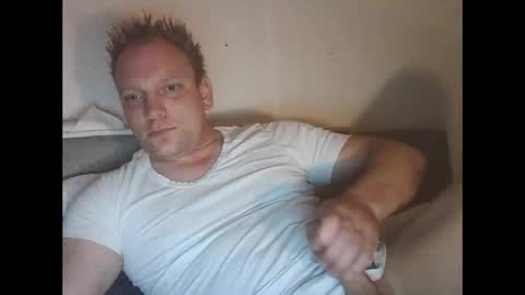 mickkxl online show from 24, 11, 2025