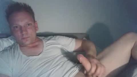 mickkxl online show from 19, 3, 2026