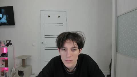 mickleloveu online show from 1, 12, 2025