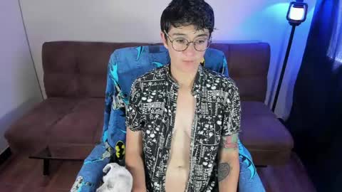 Blue online show from 20, 4, 2026