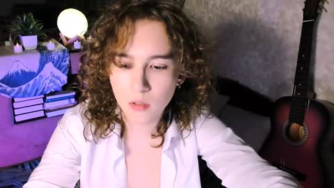 Snapshot of midnight_answer chatting on 6, 2, 2025 Max online show from 6, 2, 2025