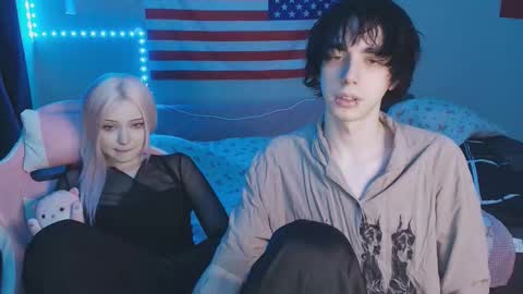 Kai and Angel online show from 5, 2, 2026