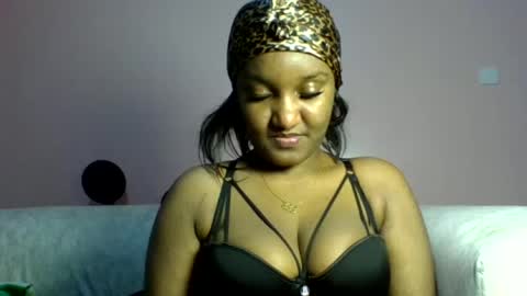 Snapshot of midnight_sexy chatting on 2, 7, 2026 midnight_sexy online show from 2, 7, 2026