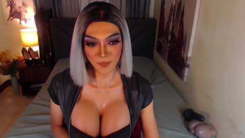 Snapshot of midnightscentxx chatting on 8, 2, 2025 KATE online show from 8, 2, 2025