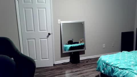 Snapshot of mifriend1998 chatting on 10, 3, 2026 mifriend1998 online show from 10, 3, 2026