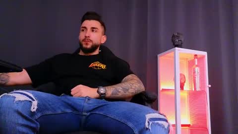 MightyAaron online show from 3, 2, 2025