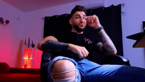 MightyAaron online show from 6, 11, 2025