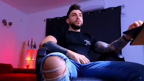 Snapshot of mightyaaron chatting on 12, 1, 2026 MightyAaron online show from 12, 1, 2026