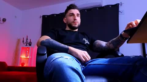 Snapshot of mightyaaron chatting on 12, 1, 2026 MightyAaron online show from 12, 1, 2026