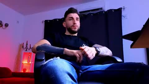 Snapshot of mightyaaron chatting on 18, 1, 2026 MightyAaron online show from 18, 1, 2026