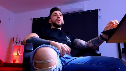 Snapshot of mightyaaron chatting on 19, 1, 2026 MightyAaron online show from 19, 1, 2026