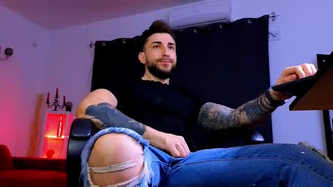 Snapshot of mightyaaron chatting on 13, 2, 2026 MightyAaron online show from 13, 2, 2026