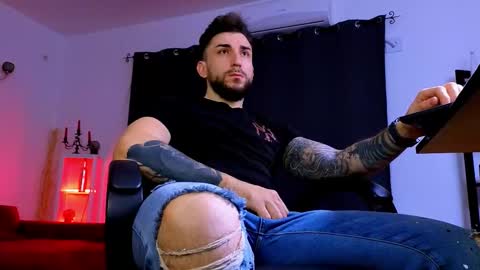 Snapshot of mightyaaron chatting on 25, 2, 2026 MightyAaron online show from 25, 2, 2026