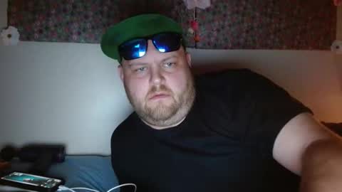 Snapshot of miguel320129 chatting on 7, 6, 2026 Miggy online show from 7, 6, 2026