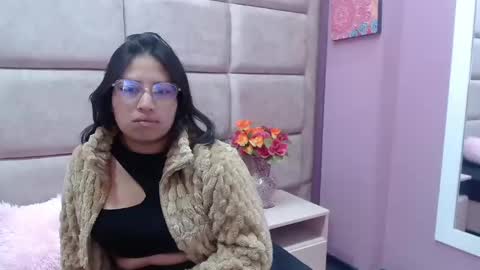 Snapshot of miha_smith chatting on 6, 1, 2025 Miha online show from 6, 1, 2025