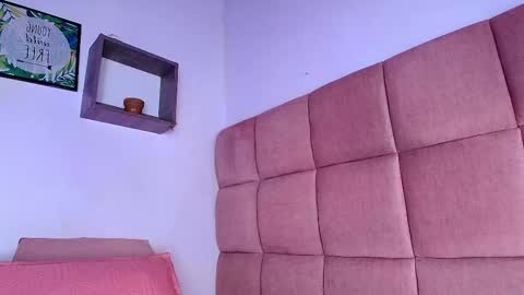 Mia  online show from 15, 9, 2025