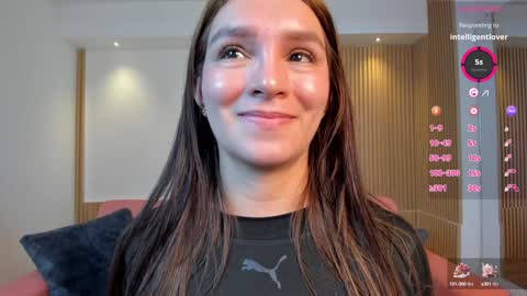 Miia 3 online show from 17, 12, 2024