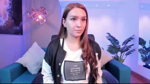 Miia 3 online show from 18, 10, 2025