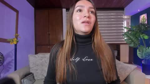 Snapshot of miia_taylors chatting on 20, 12, 2025 Miia 3 online show from 20, 12, 2025