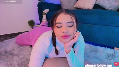 Snapshot of miiaa7_ chatting on 2, 12, 2025 Ma is my name I invite you to check out my wish list for my birthday online show from 2, 12, 2025