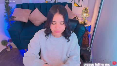 Snapshot of miiaa7_ chatting on 14, 12, 2025 Ma is my name I invite you to check out my wish list for my birthday online show from 14, 12, 2025