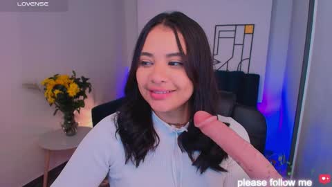 Snapshot of miiaa7_ chatting on 14, 1, 2026 Ma is my name I invite you to check out my wish list for my birthday online show from 14, 1, 2026