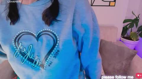 Snapshot of miiaa7_ chatting on 3, 2, 2026 Ma is my name I invite you to check out my wish list for my birthday online show from 3, 2, 2026