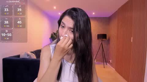 Mia online show from 5, 11, 2025