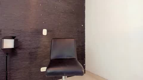 Snapshot of miiaah_kaliffa chatting on 11, 9, 2025  MELANIE  online show from 11, 9, 2025