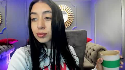 miilu  online show from 12, 12, 2024