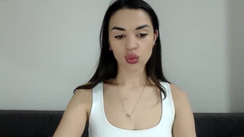 Mika online show from 19, 1, 2026