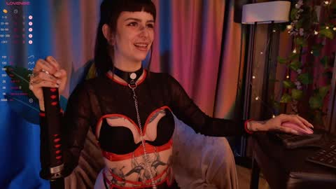 mika_moon_ online show from 27, 1, 2025