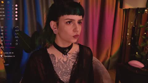 mika_moon_ online show from 6, 2, 2025
