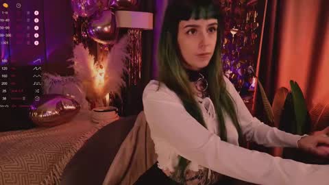 mika_moon_ online show from 13, 2, 2025